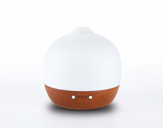 The Working Principle and Functions of an Electric Aromatherapy Diffuser