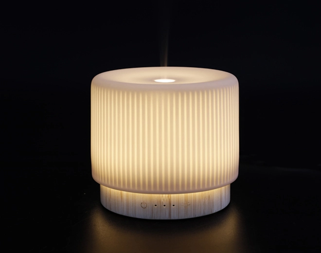 Toba-Natural bamboo base with line pattern porcelain cover
